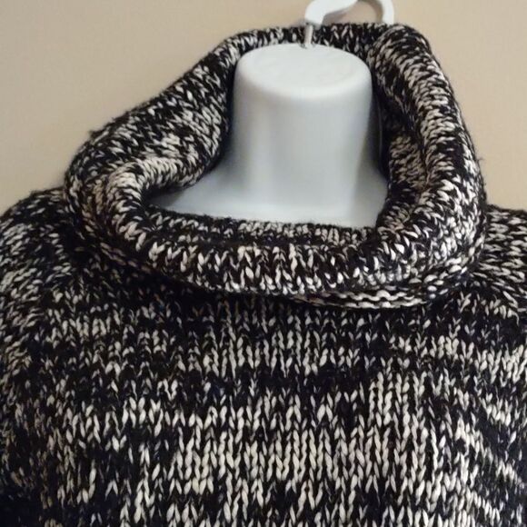 Silvia Novelli Women's size S chunky cozy sweater cowl neck black‎ white - Picture 2 of 5